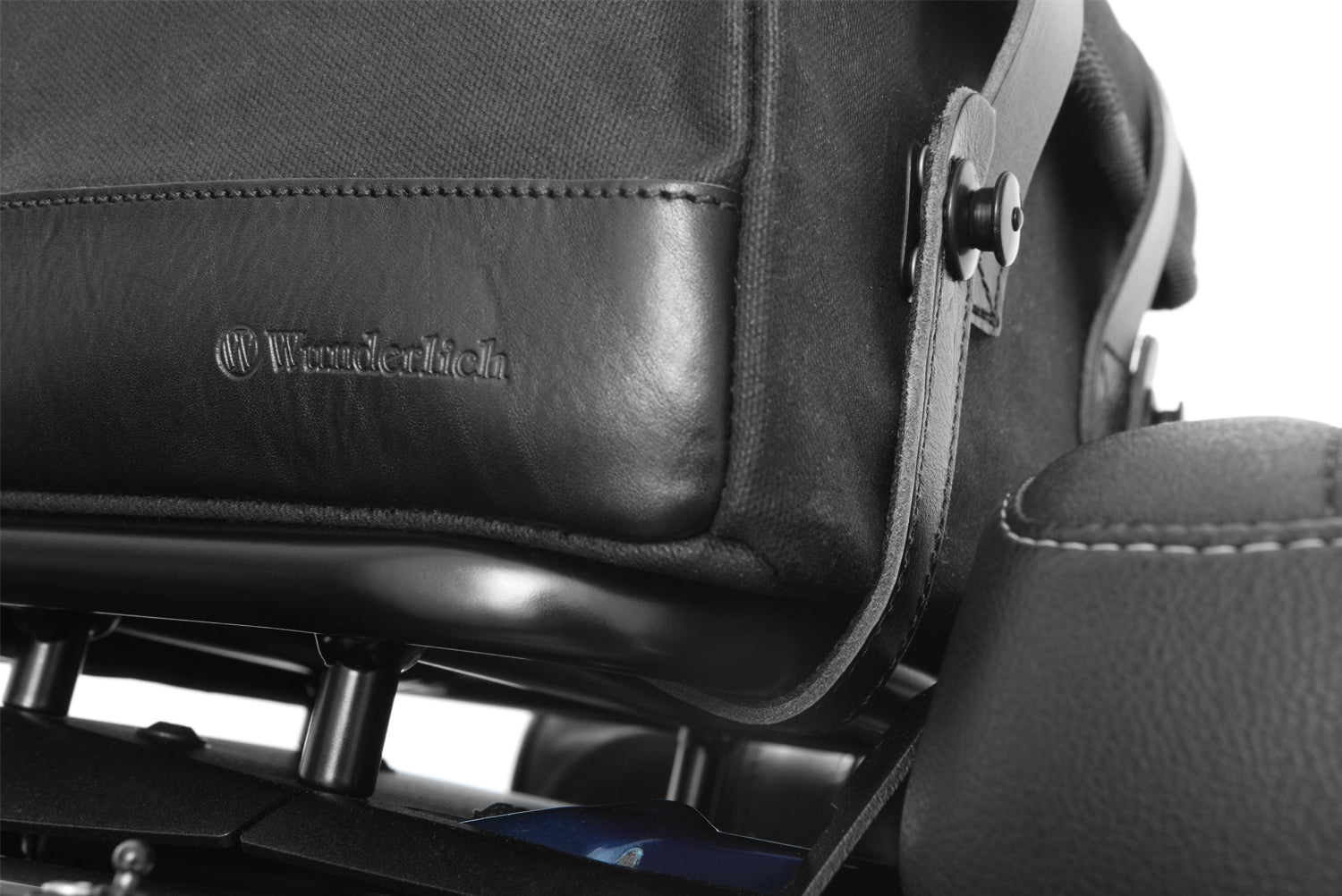 Wunderlich MAMMUT saddle bag for passenger luggage carrier R nineT