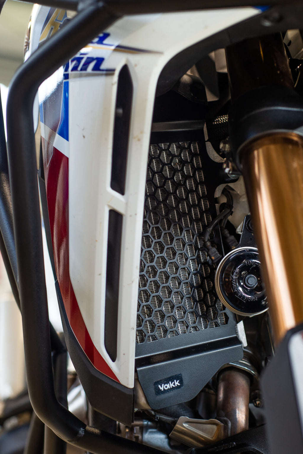 Yakk EXP Radiator Guard Black