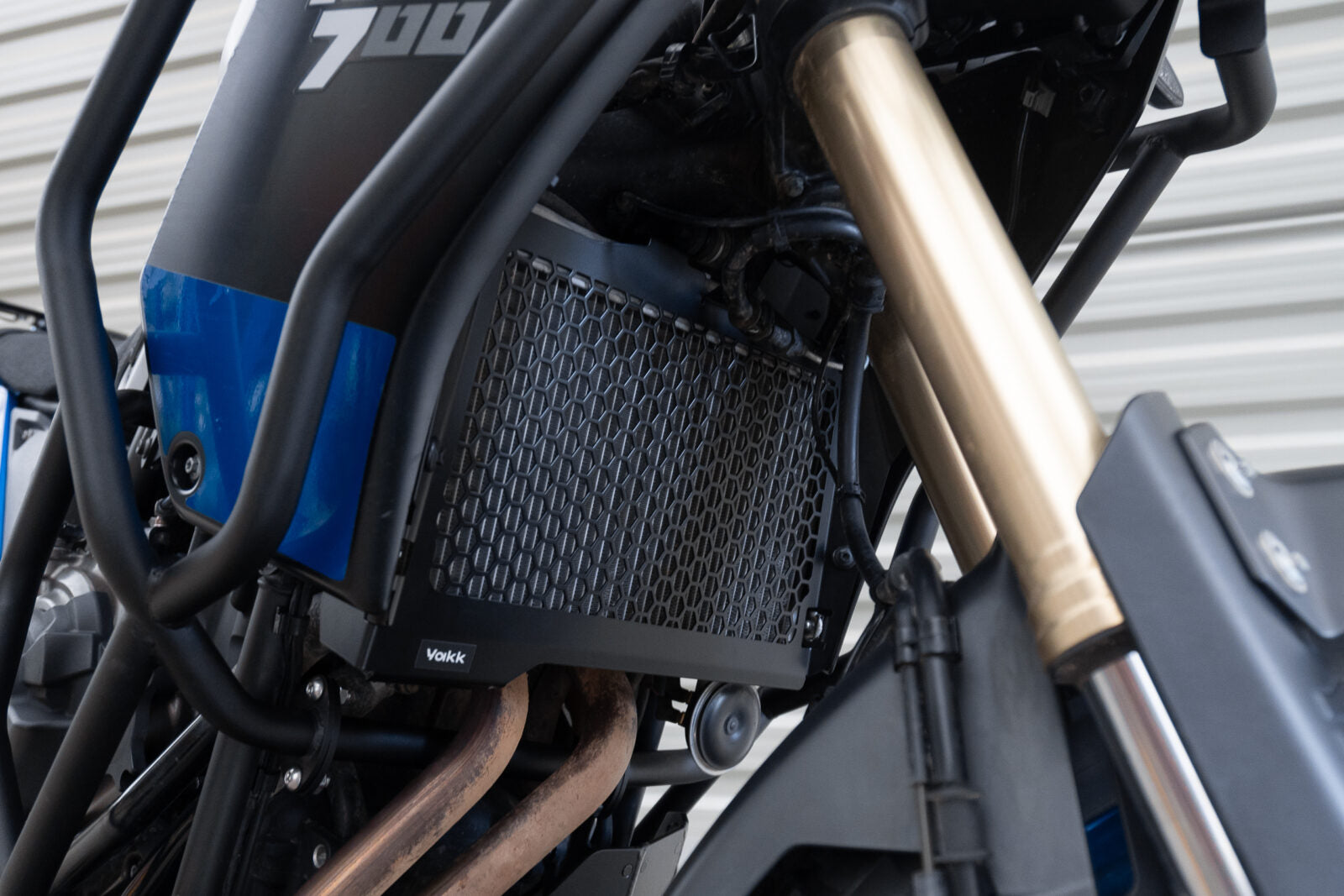 Yakk EXP Radiator Guard Black