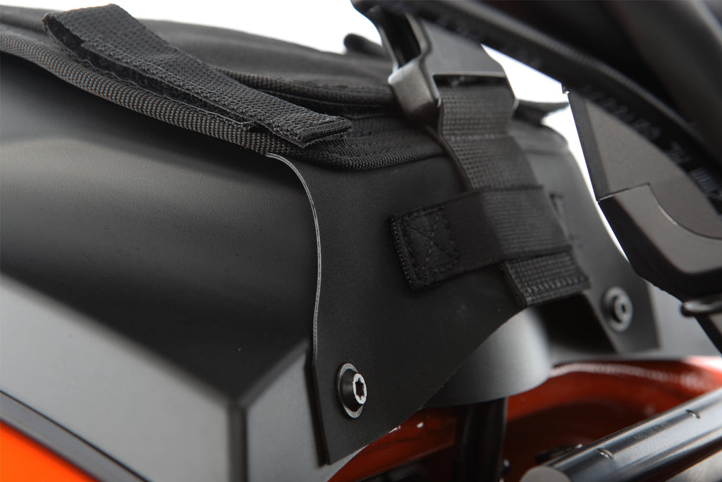 Wunderlich mounting system for ELEPHANT tank bag