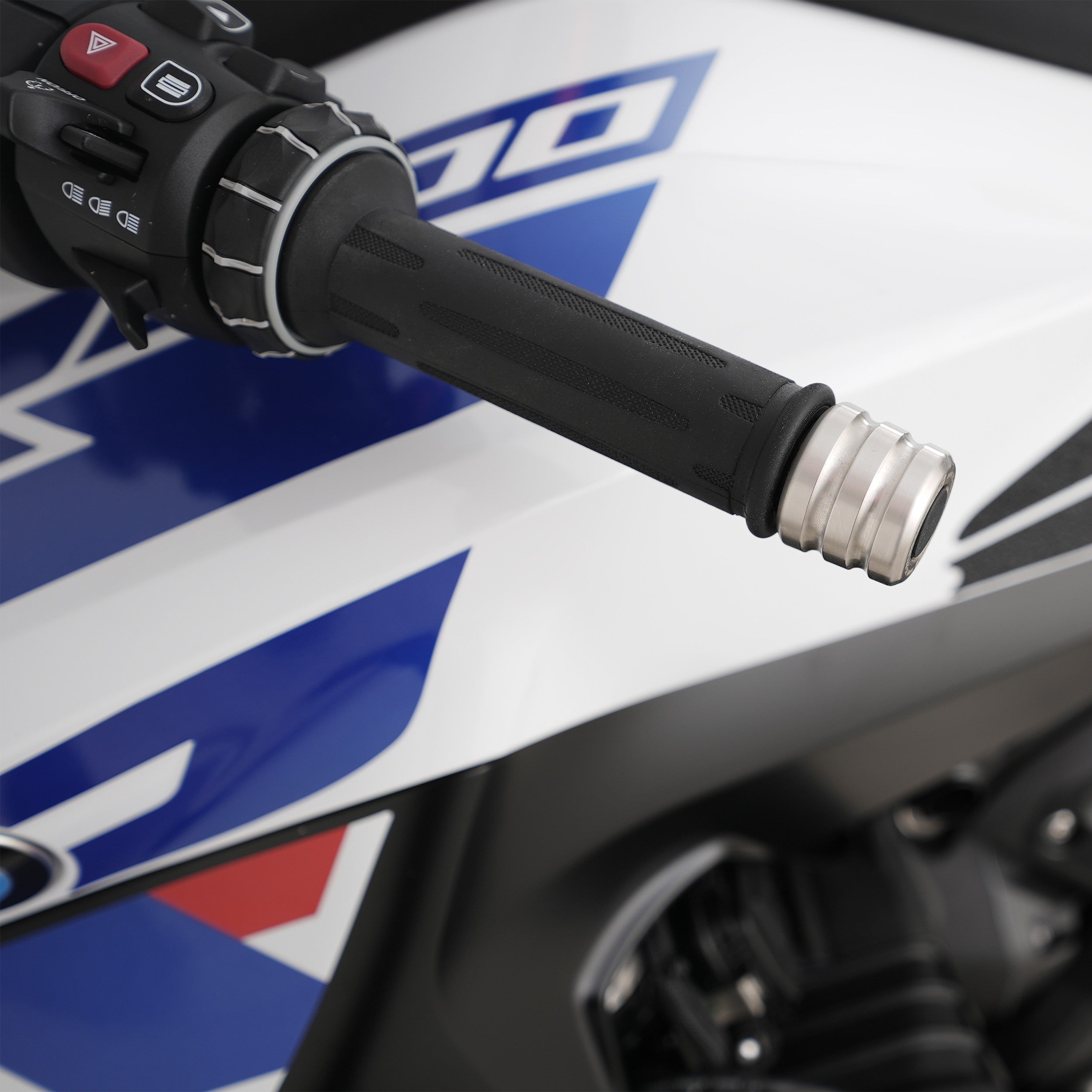 R&G Stainless Steel Bar Ends for BMW R1300 R '25-, F900 GS '26-, S1000R '21- / Sport/  M Sport '21- '24/ F850GS '22-25/ F850GSA '19-25 & M1000R '23- 