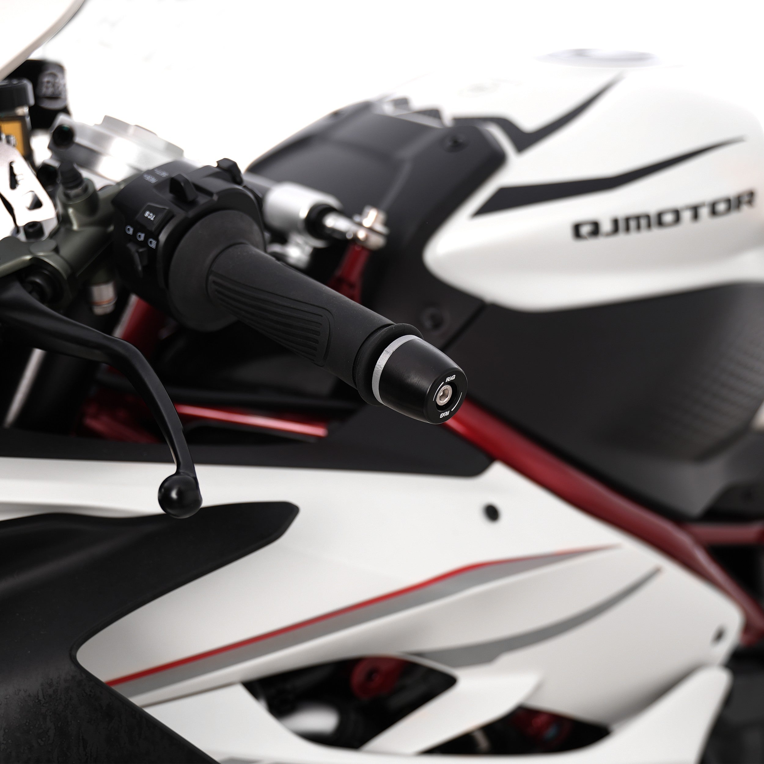 APEX Bar End Sliders for QJMOTOR SRK 921 RR ‘25-