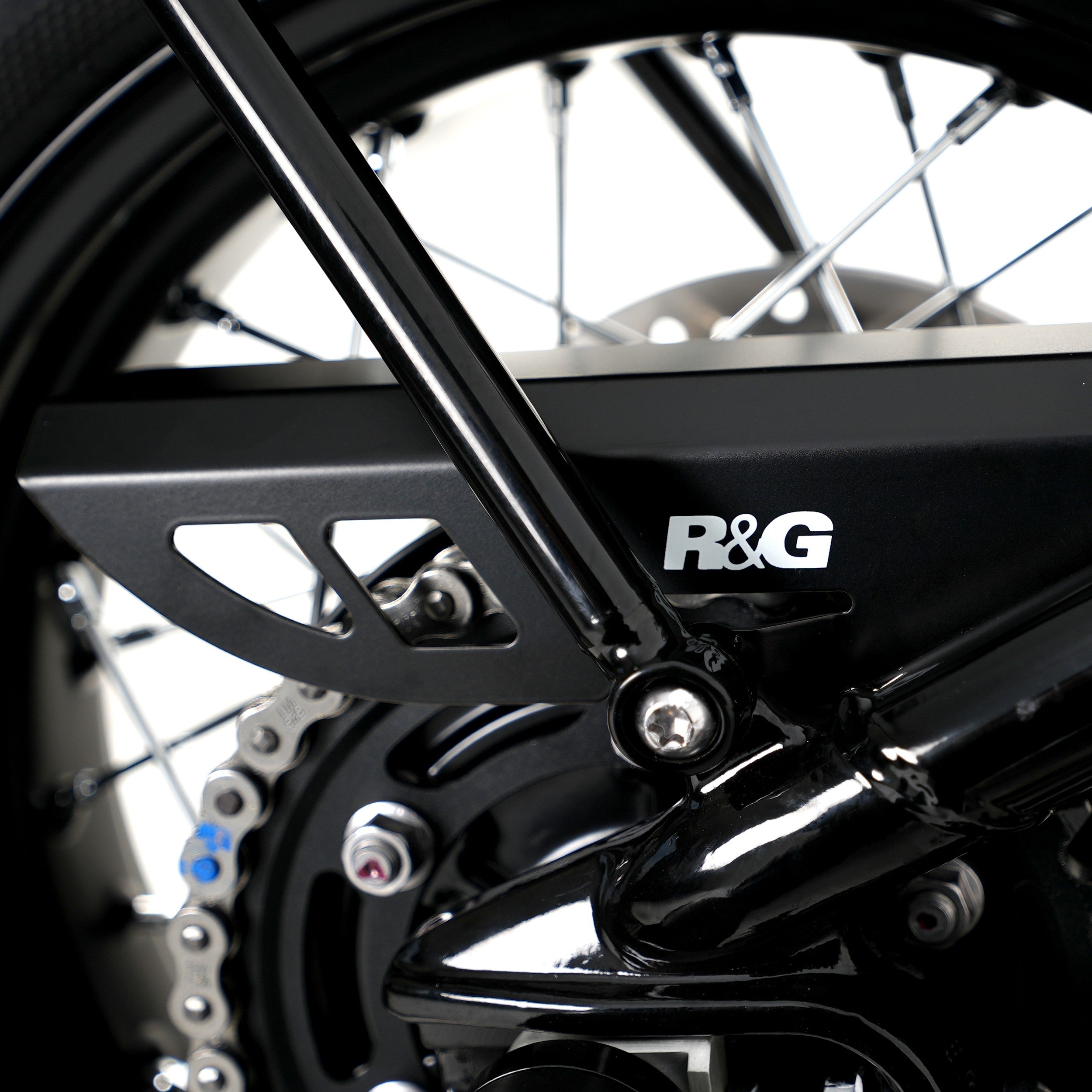 Chain Guard for Triumph Bonneville Bobber '17-25.