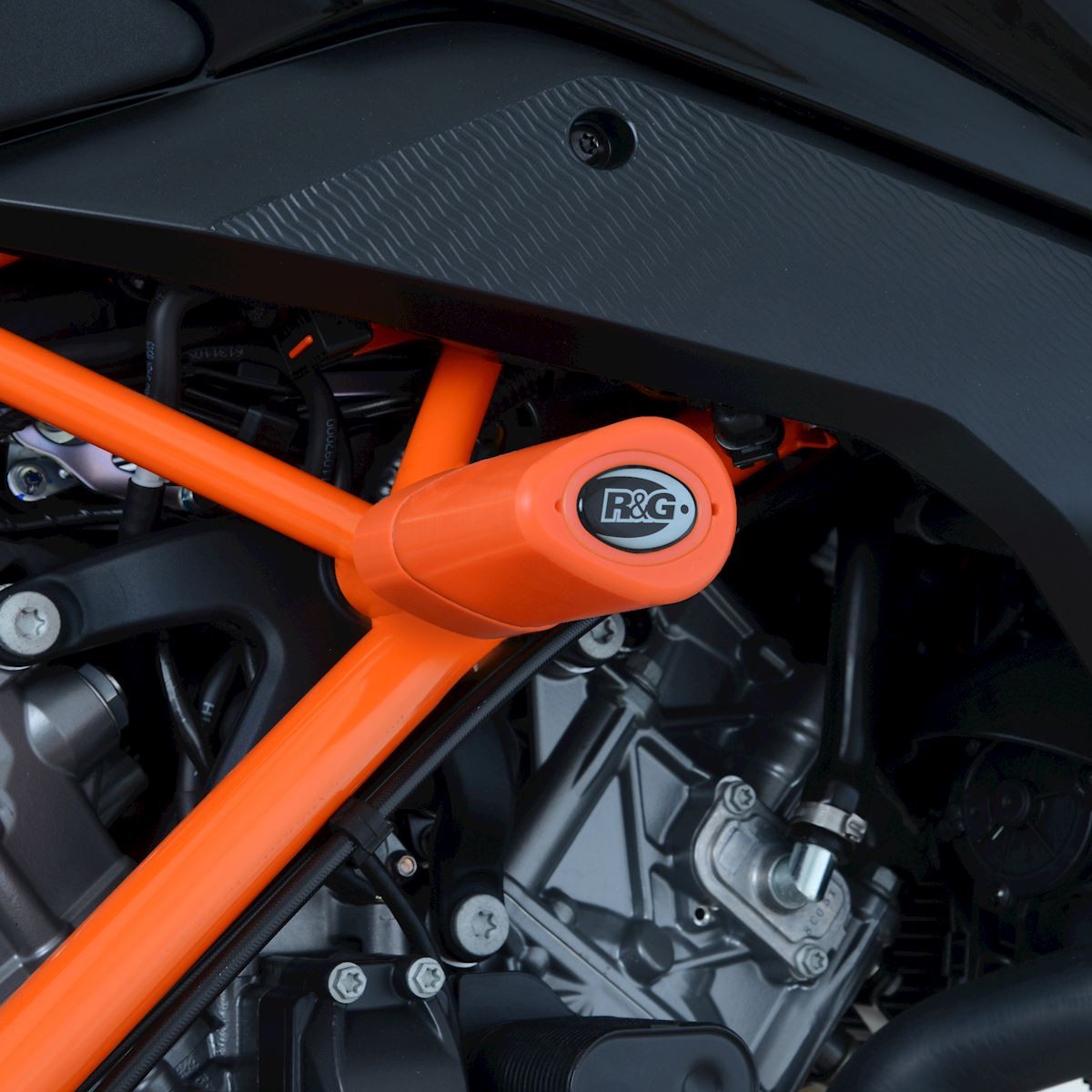 Crash Protectors - No-Cut Aero Style for KTM RC 125 '14-'21 / RC 200 '14-'21 and RC 390 '14-'21 (Orange)