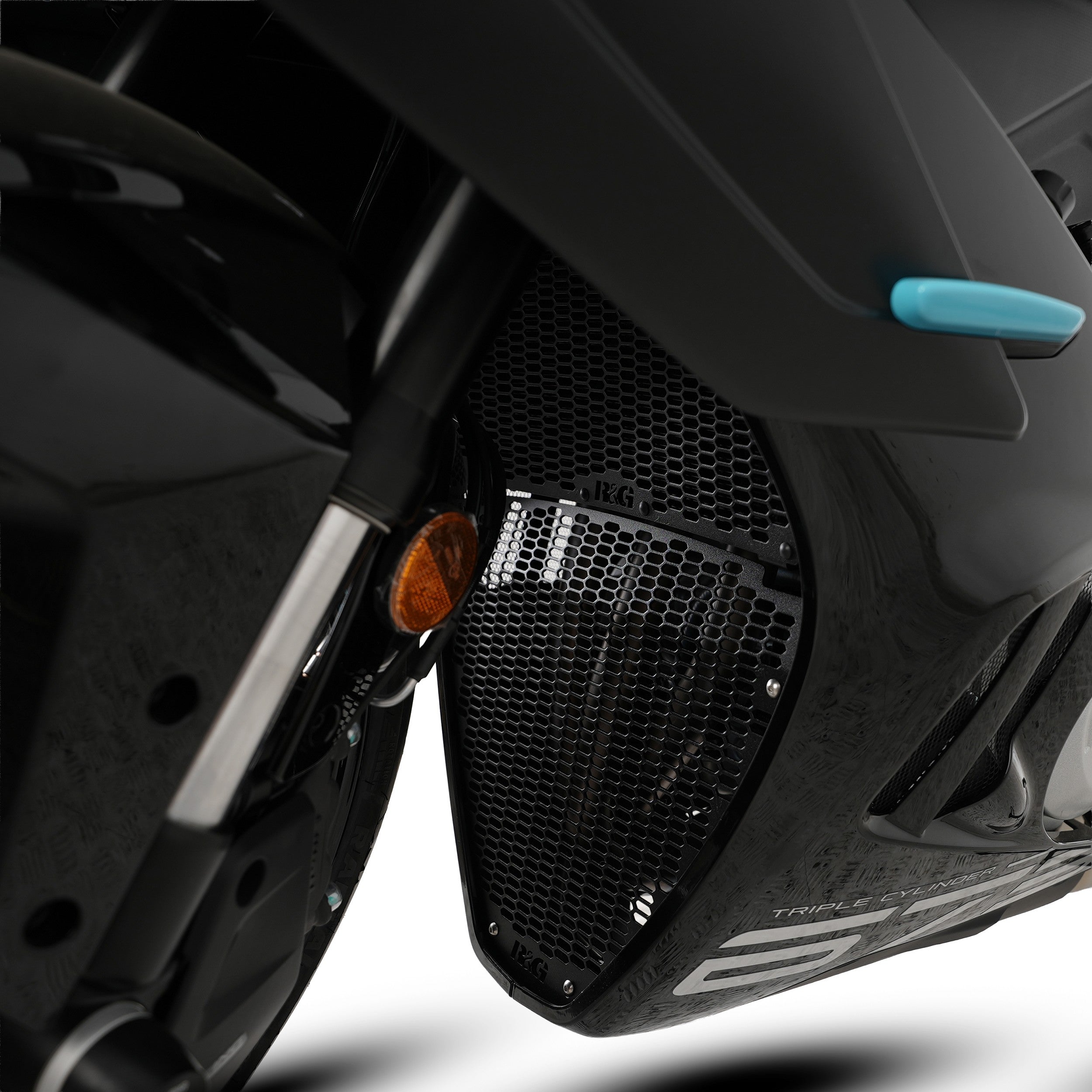 PRO Downpipe Grille for the CF Moto 675 SR-R '25- & 675 SS '25-