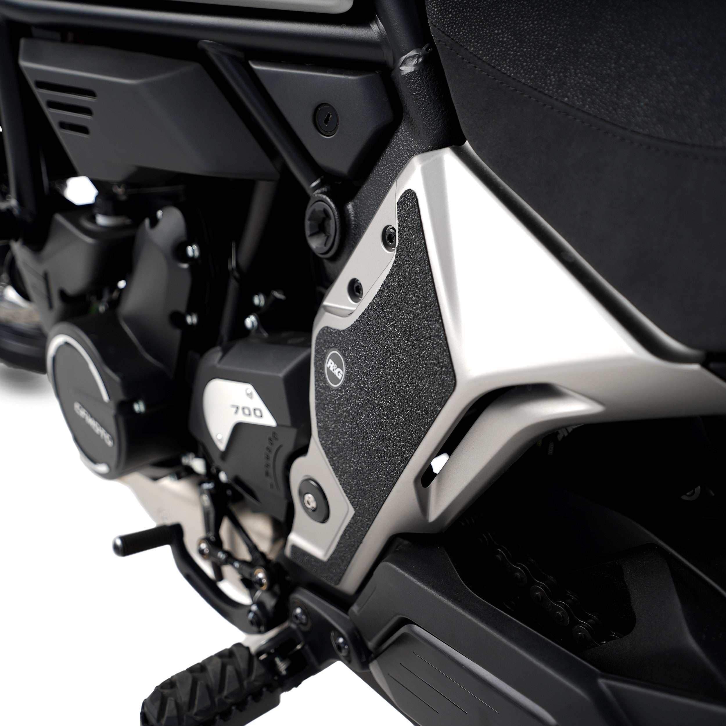 R&G Boot Guard Kit for CFMoto 700CL-X Heritage '21- & Adventure '23-
