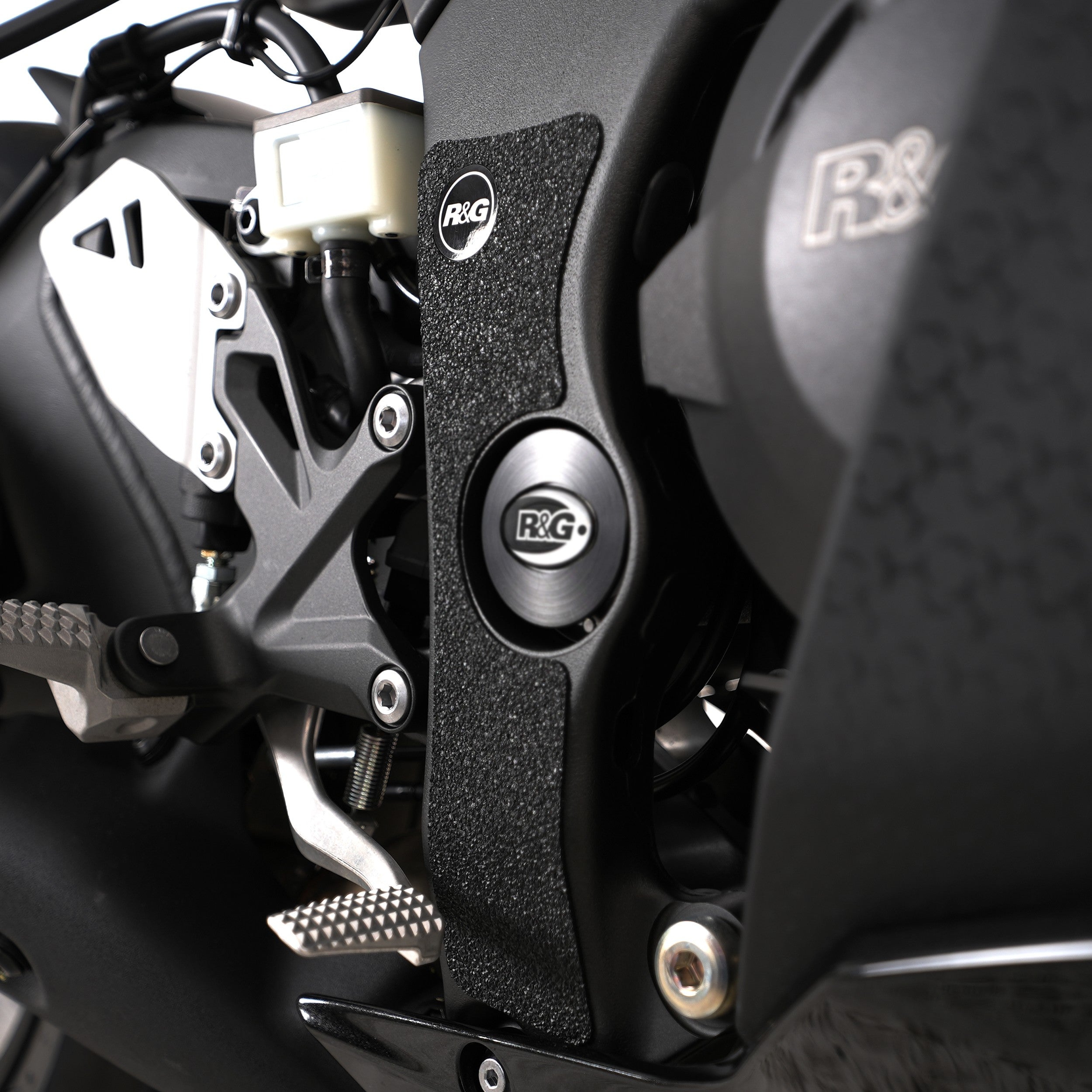 R&G Boot Guard Kit for Kawasaki ZX-10R '11- & ZX-10RR '21-