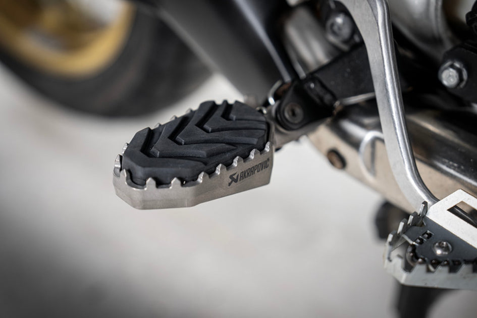 HONDA CRF1000L Africa Twin Adventure Sport 2018-2020 - Akrapovic Footpegs - F-H11T1