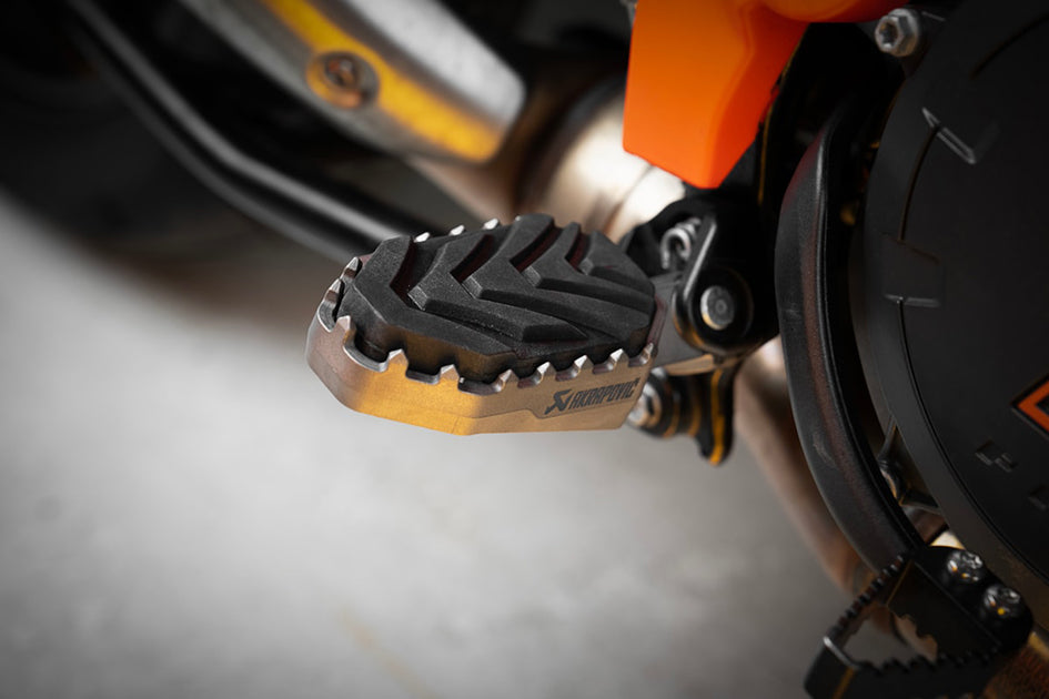 KTM 790 Adventure 2023-2026 - Akrapovic Footpegs - F-KTM12T1