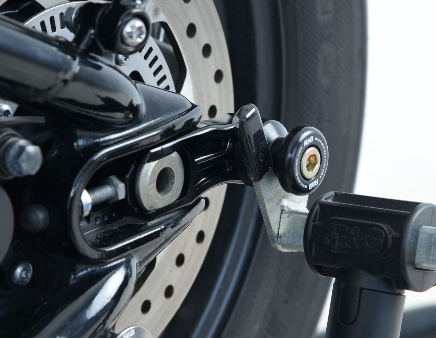 Offset Cotton Reels for Triumph Bonneville Bobber ’17-25 & Street Cup '17-