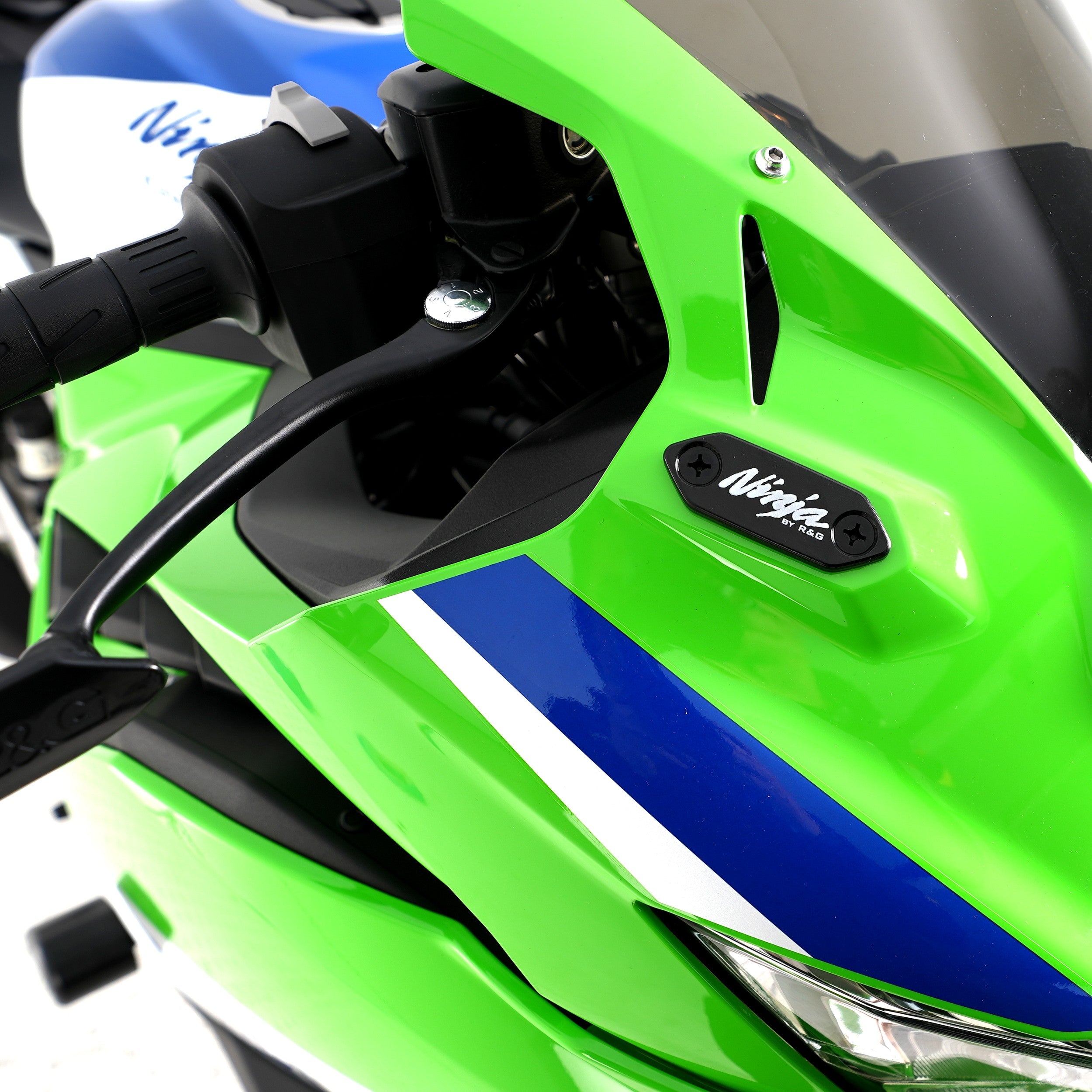 Mirror Blanking Plates for Kawasaki Ninja 7 Hybrid/HEV '24-, Ninja 300/250 '13-, Ninja 400 '18-, Ninja 125 '19-, ZX6R 636 '13-, ZX-25R '20- & ZX-4R(R) (SE) ’23-