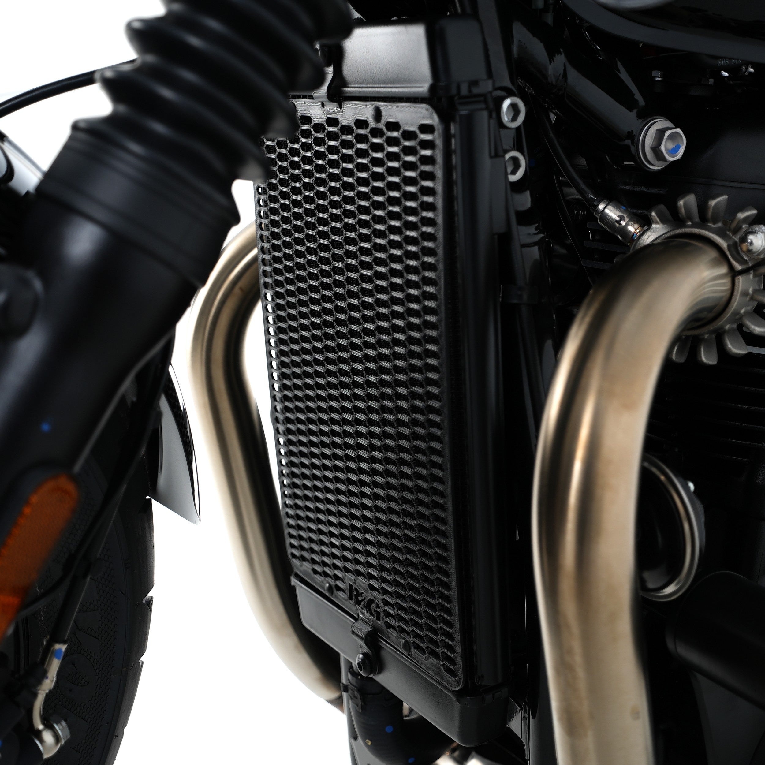 PRO Radiator Guard for Triumph Bonneville Bobber '17-25, Black '18-'20 & Speedmaster '18-