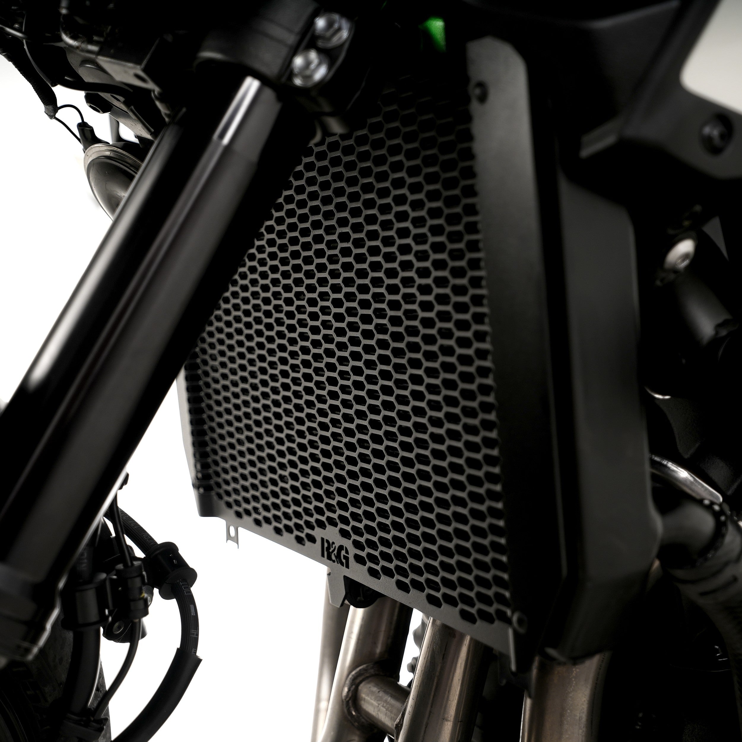 PRO Radiator Guard for Kawasaki Z900 '25- & Z900 SE '22-