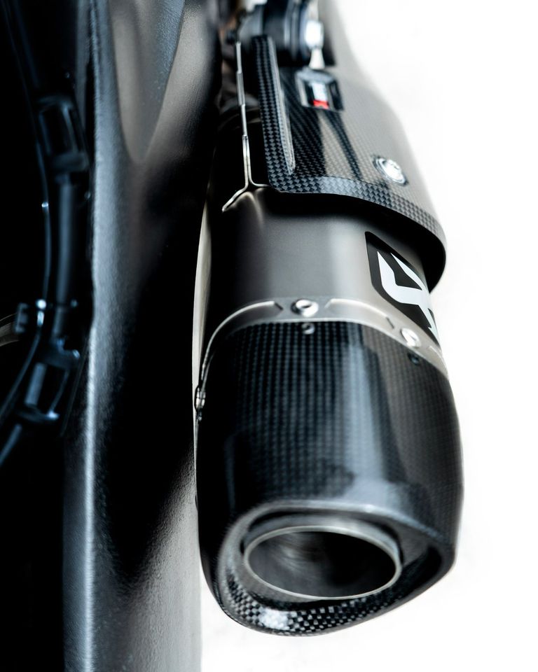 SUZUKI Katana (1000cc) 2019-2020 - Akrapovic Exhausts - S-S10SO15-HAPT-1
