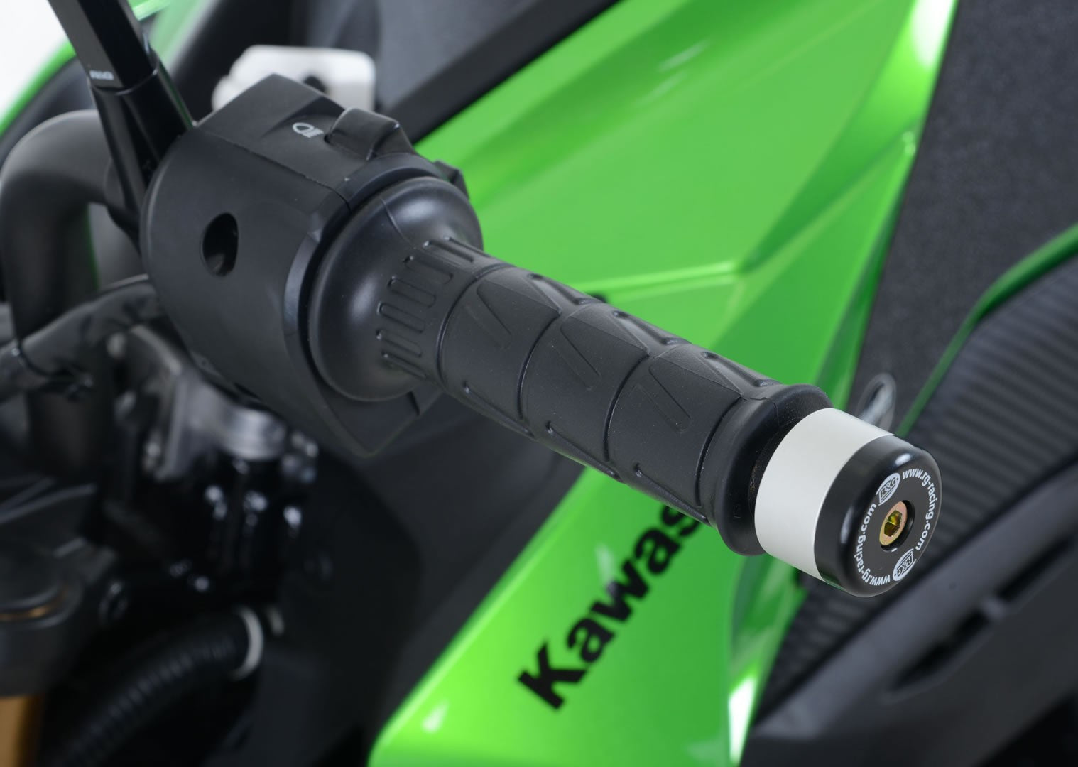 Bar End Sliders for Yamaha Tricity 125 '15-, Kawasaki Z125 '16-, Z125 Pro '16- & QJMOTOR SRK 921 '25- models